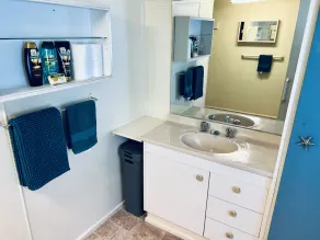 Bayside Living! Walk to Water, Central, sleeps 7 - Image 3