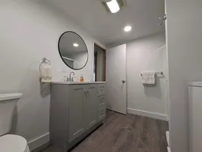 Somes Pond Island Cottage - Image 3