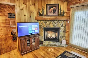 Buckin 'Crazy-Romantic Cabin w / HOT TUB, Wi-Fi, Pejs, Bumper Pool, AC & VISNINGER !! - Image 2