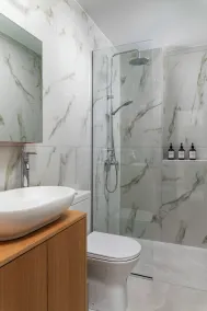 Calliope luxury loft with backyard - Image 3
