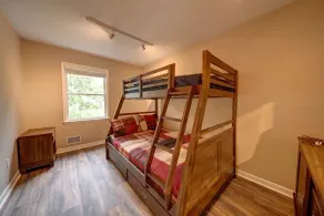 Close to Lake Wallenpaupack! Walk to the Beach! - Image 5
