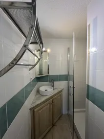 Comfortable villa, garden, parking in quiet residence 800m from the beach - Image 2