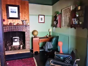 UNIQUE 1920's Historic Retreat! Pet Friendly! - Image 2