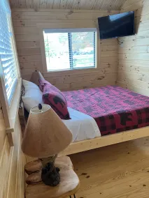 Cozy Log Cabin w/ Loft  #12. Minutes from Seven Springs and Hidden Valley! - Image 3