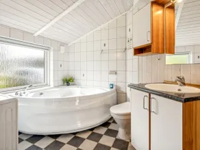 \"Eljena\" - 700m from the sea by Interhome - Image 3