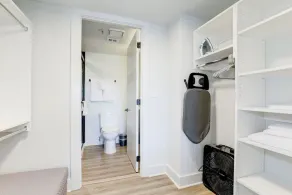 Oakwood Arlington - Image 2