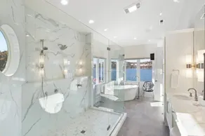 Lakeside Lux Where EVERY Luxury Awaits - Image 5