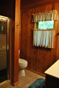 Bellissimo lago rotondo Cedar nordico Contemporary Vacation Home - Image 4