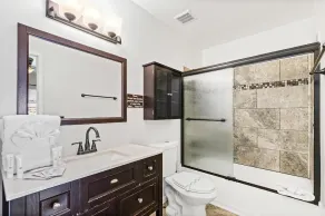 5218 Beach Dr C - Image 3