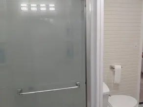 Family Friendly Fully Renovated Quiet House  - Image 4