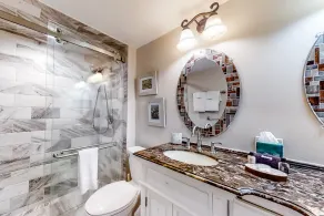 Renovated, dog-friendly condo near beach with balcony, pool & tennis - Image 3
