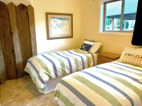 The Outlook at Deep Bay - South Suite - Image 4