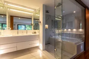 Charming mansion in Jardim Botânico, with unobstructed views - Image 3