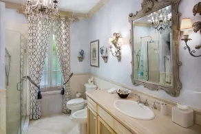 Glamorous Beachfront Estate - Leamington - Image 3