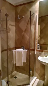 David Citadel Residence, Garden Apartment, Great Location! - Image 4