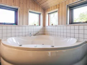 4 Star Holiday Home in Oster Assels - Image 4
