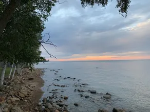 View glorious sunrises and sunsets from this cozy cabin right on Lake Huron! 🌅 - Image 4