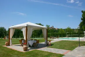 Luxury villa with private pool and large garden on the outskirts of Castiglion Fiorentino, reachable - Image 4