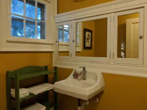 Family-friendly 5-Star Rated 19th Century Restored Mansion - Image 5