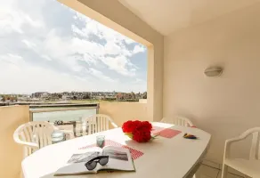 Studio confort avec Balcon / Terrasse, accès piscine + Wi-Fi à proximité! - Image 4