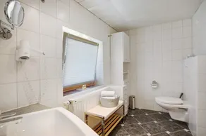Apartamento 'Almröserl' com vista para a montanha, varanda e Wi-Fi - Image 2