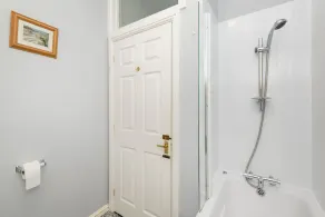 Superbe appartement en front de mer avec parking, jardin et wifi. - Image 3
