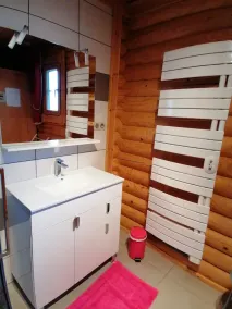 CHALET IN ROUNDS CONTE con SAUNA, WIFI, qualsiasi comodità per 6 pers - Image 5