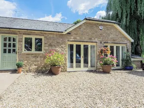 2 bedroom accommodation in Fulbeck, near Grantham - Image 5