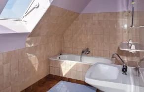 Accogliente casa con 4 camere da letto. - Image 2