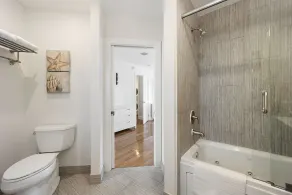 Location, location, location in the heart of Old Town! - Image 4