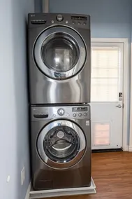 3blocks2beach, Free Parking, A/C, Fast Wifi - Image 2