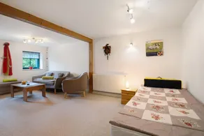 Appartamento 'Wohnung Volksgut' con vista sulle montagne, terrazza privata e Wi-Fi - Image 5
