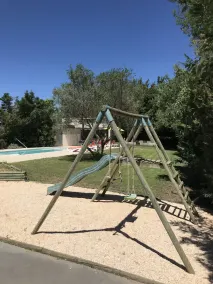 STORE HUS I ET MAS MED POOLHAVENKALM I NÆRHAVET OG PERPIGNAN - Image 2