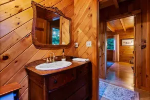 Enchanted Cabin at LedgeRock Springs - Image 2