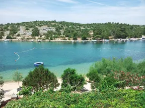 Holiday apartment with air conditioning and sea view - Image 5
