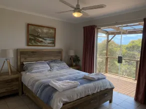 Lovely 3 bedroom home with river views. Perfect location to explore the Island. - Image 5