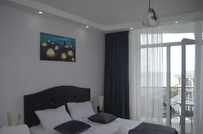 Sea to sky apartment with a great view - Image 4