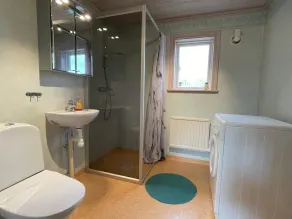 4 person holiday home in FäRJESTADEN - Image 2