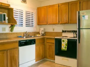E2: 1 bedroom, 1st floor, oceanfront - Image 5