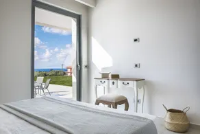 ROMEO & JULIET Villas -Stunning new modern villas at Svoronata - Image 5