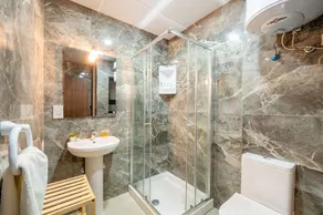 Sea Bliss penthouse with 2 terraces enjoying side Sea views by Getawaysmalta - Image 2