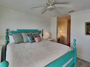 Fire Palms, 4 soveværelser, 10 sovepladser, WiFi, Ocean Front - Image 5