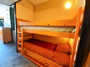 Studio cabin for 6 in Piau-Engaly with balcony and slopes view - Image 4