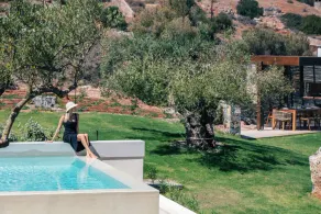 Villa Katy - Sea vistas & Minimalist Opulence by etouri - Image 3