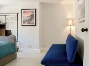 1 bedroom accommodation in Hathersage - Image 5