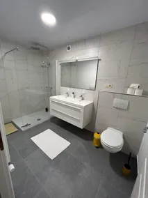 Semi-detached house - Image 4