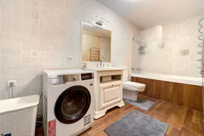 Old Town Gate Residence - Image 3