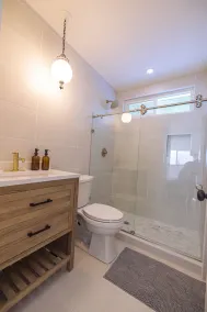 Newly Remodeled Cozy Coastal Feel Home - Image 2