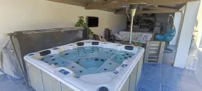 Villa sur la Cote D'azur 8 Personnes Terrasse Jacuzzi - Image 2