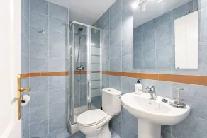 Beautiful 2 Bed Apartment Los Pacos - Image 4